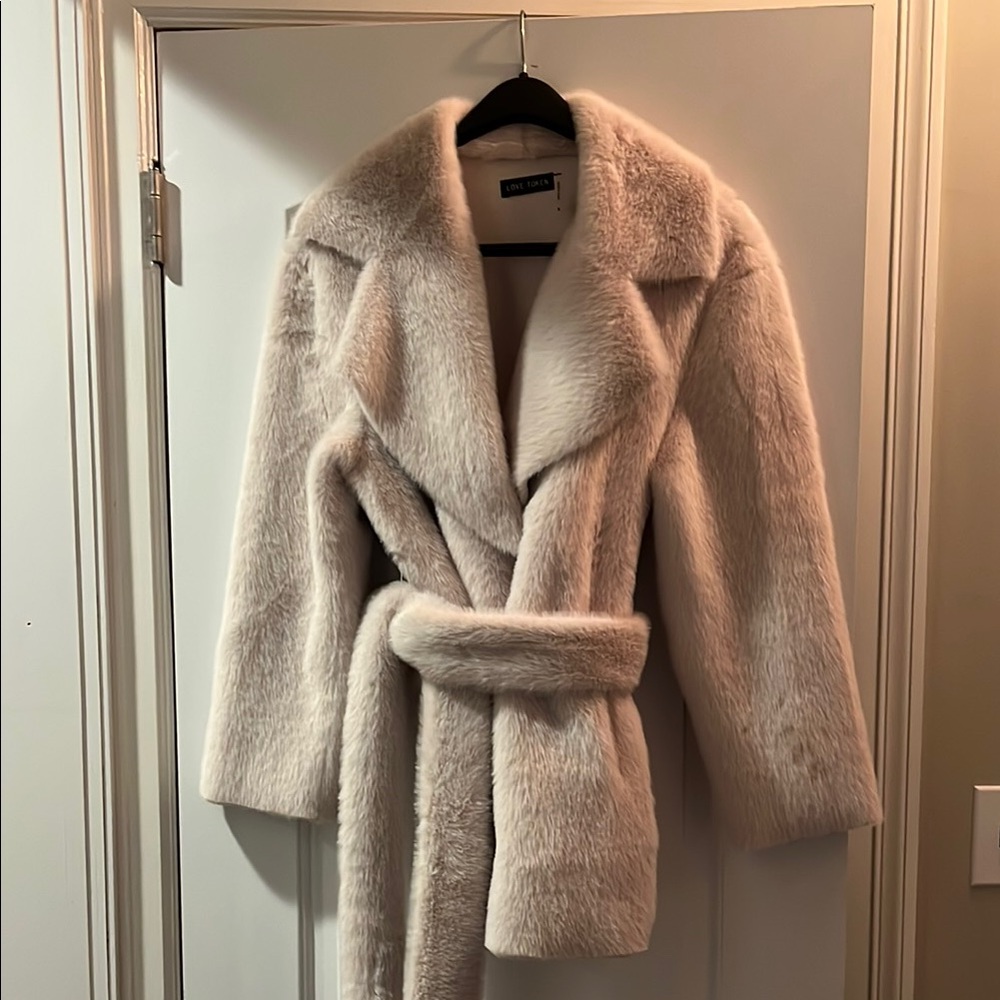 Luxurious Cream Faux Fur Coat